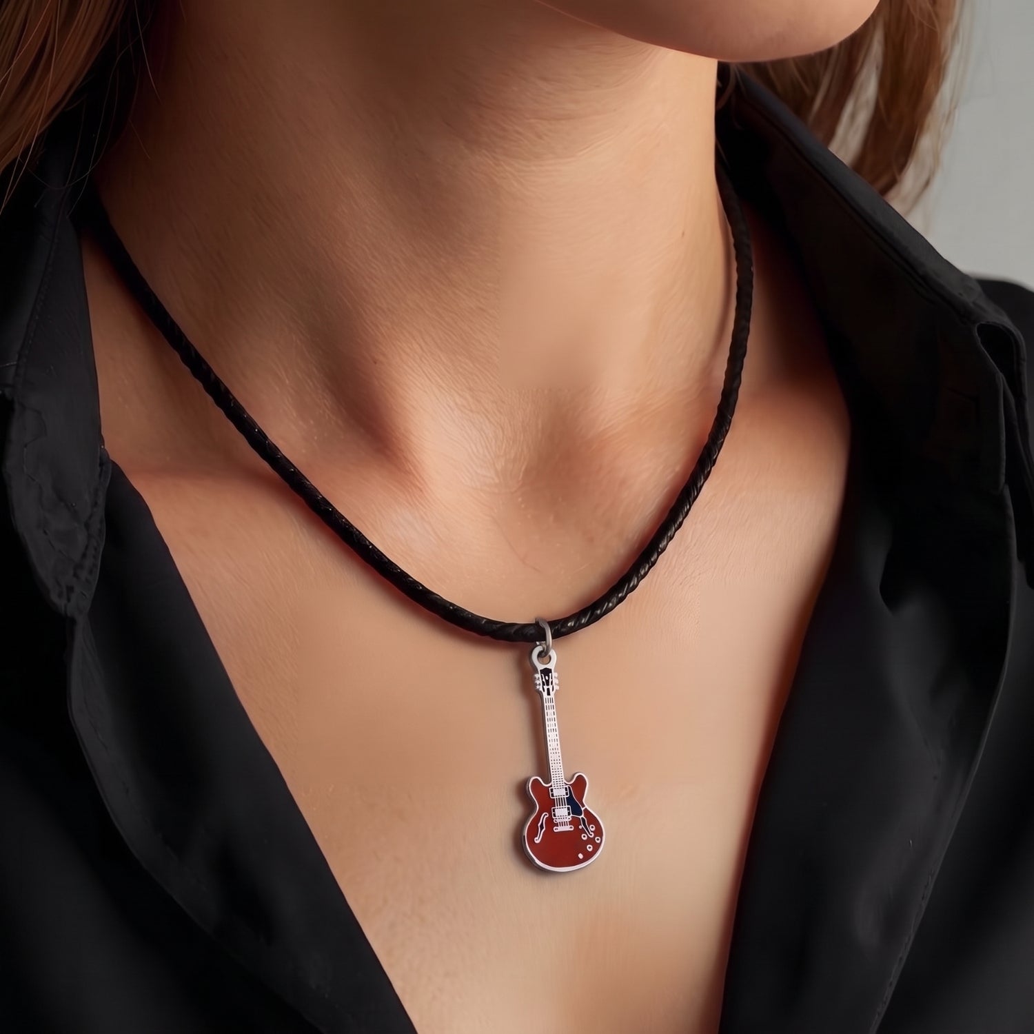 335-Style Guitar Necklace – 40mm Guitar Pendant with 46cm Black Faux Leather Cord