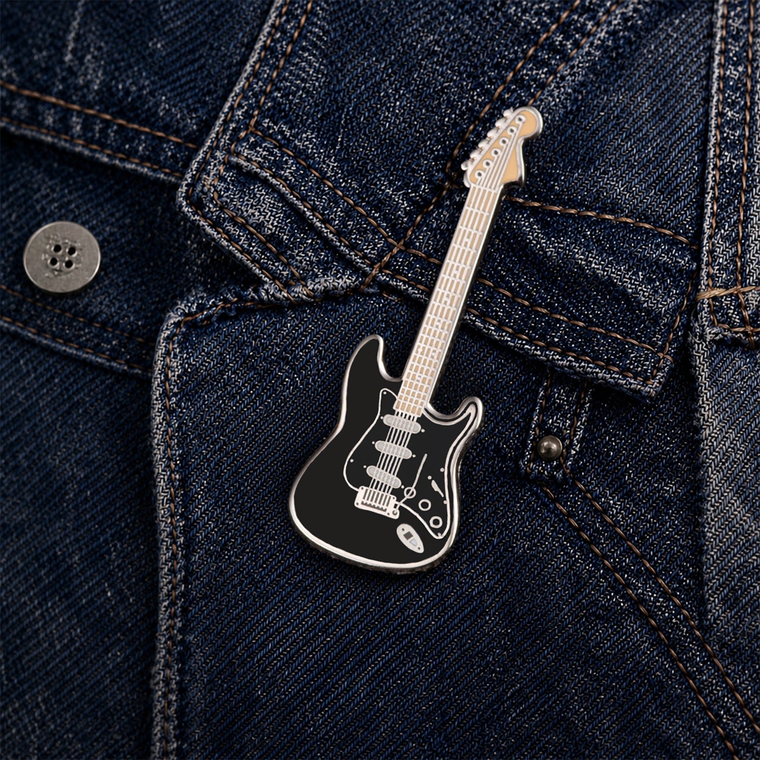 Eric Clapton Style Guitar Pin Badge – Enamel Collectible (52mm Gift Boxed)