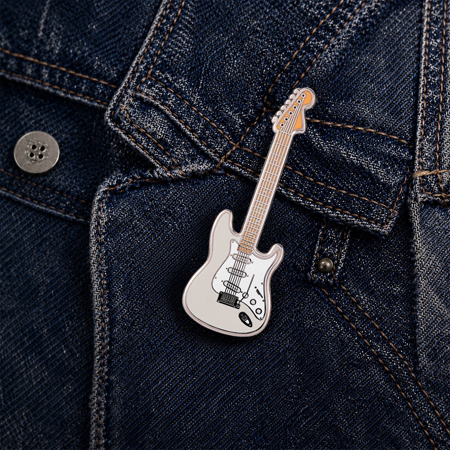 Eric Clapton Style Guitar Pin Badge – Enamel Collectible (52mm Gift Boxed)