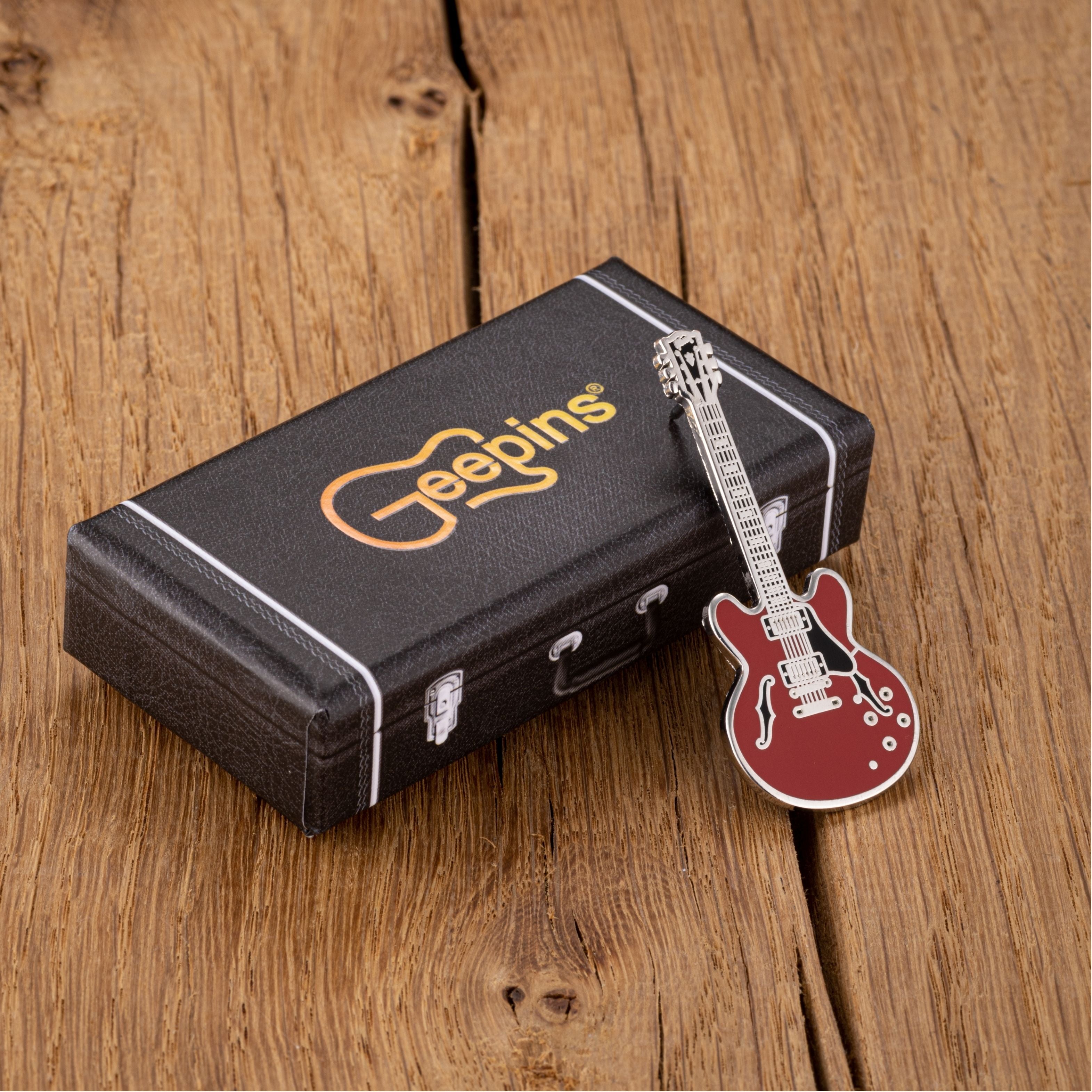Geepin 335 Guitar Pin