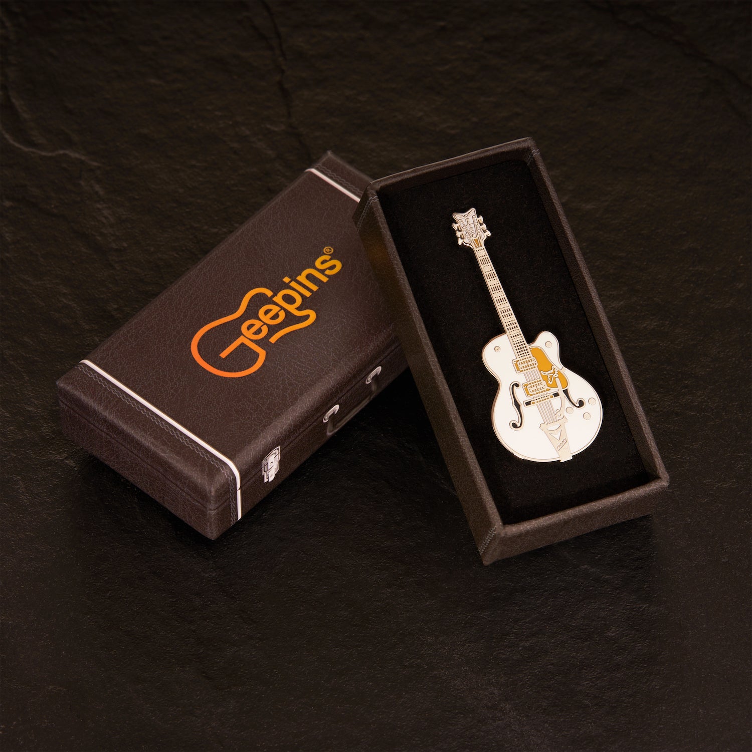 Geepin Gretsch White Falcon Guitar Pin