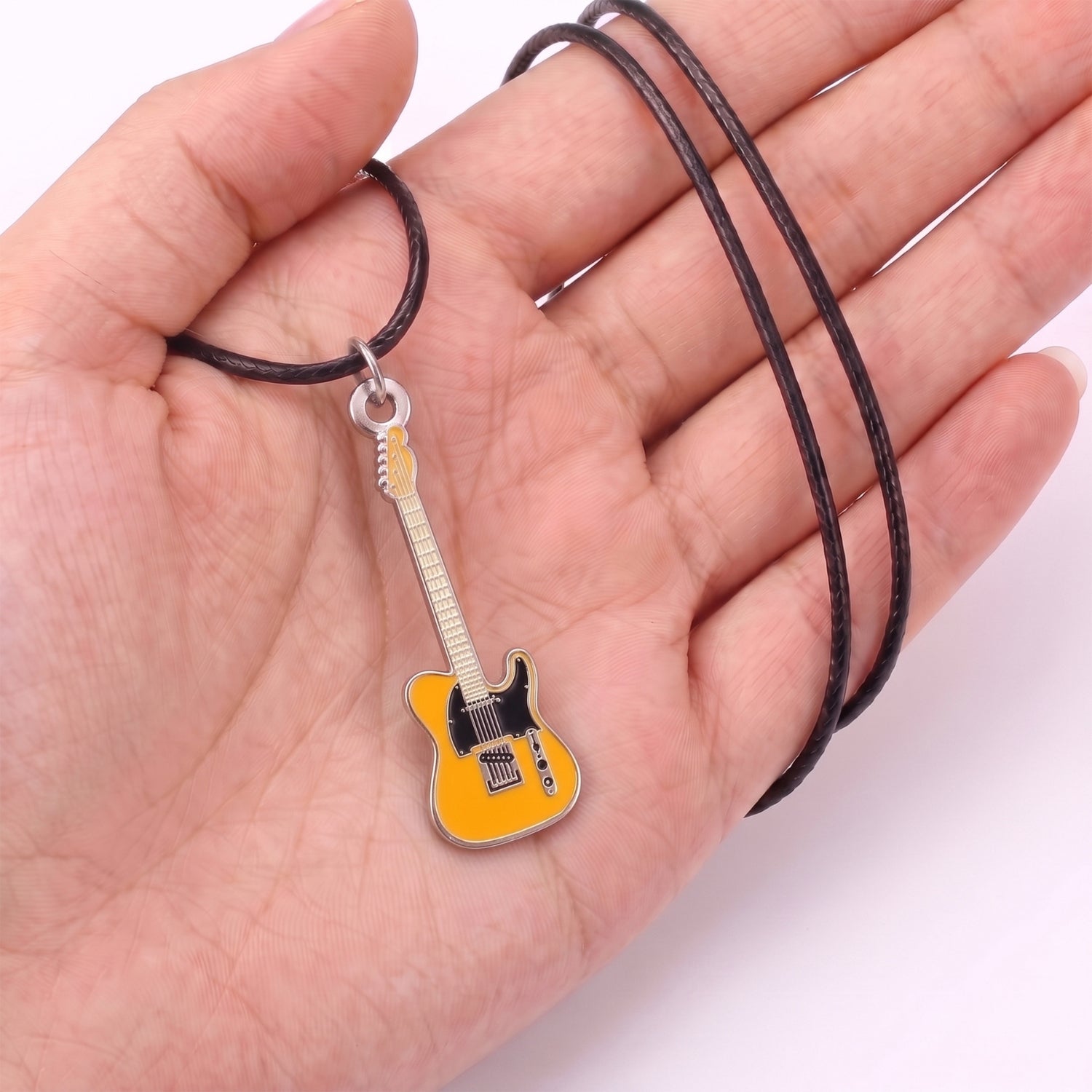 Keith Richards Tele-Style Guitar Necklace – 40mm Guitar Pendant with 46cm Black Faux Leather Cord