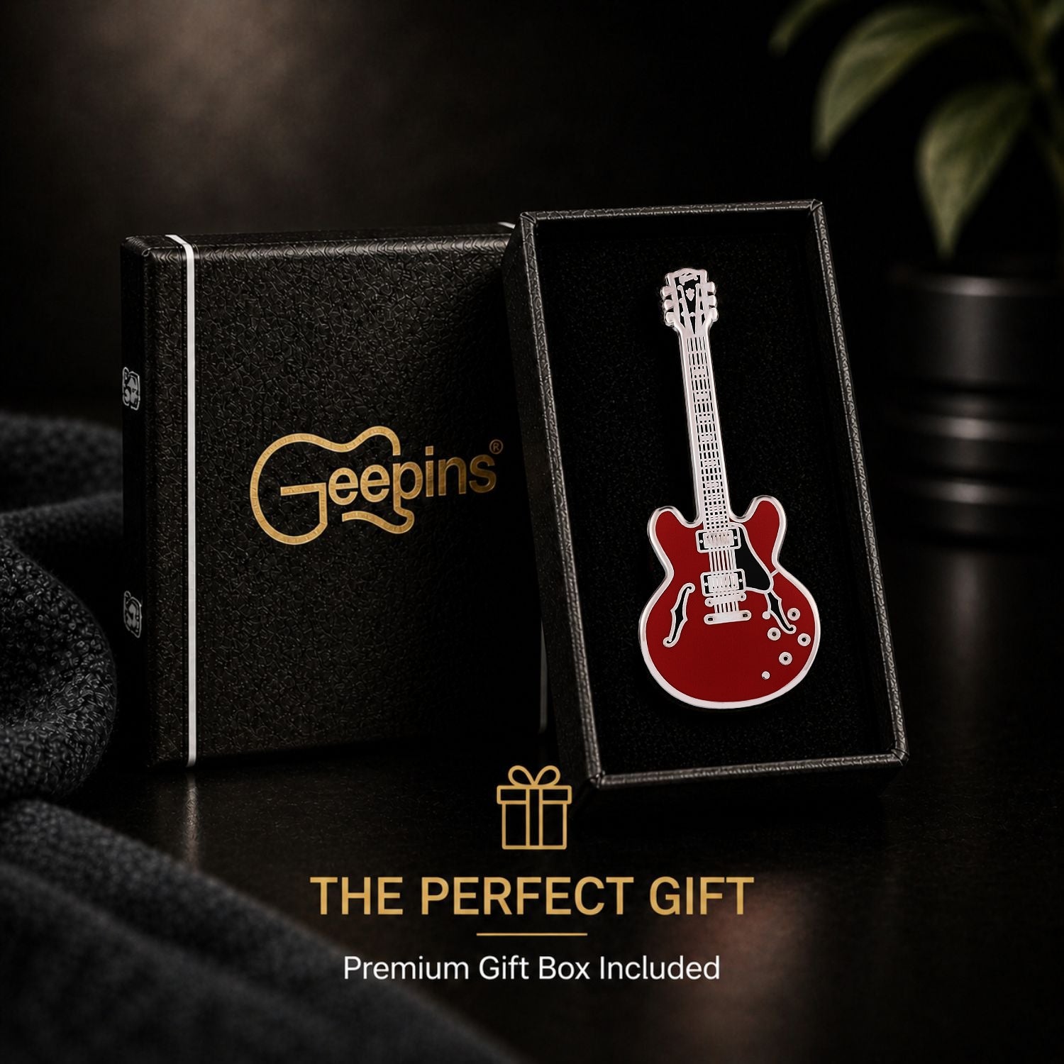 ES-335 Style Guitar Enamel Pin Badge