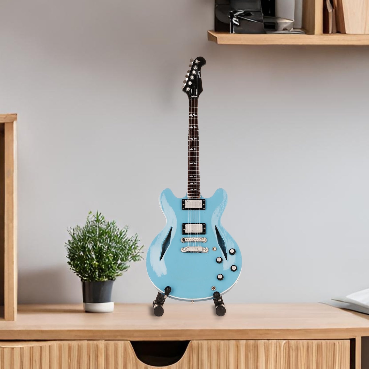 Axe Legends Mini Guitar - DG335 Style Collector Model
