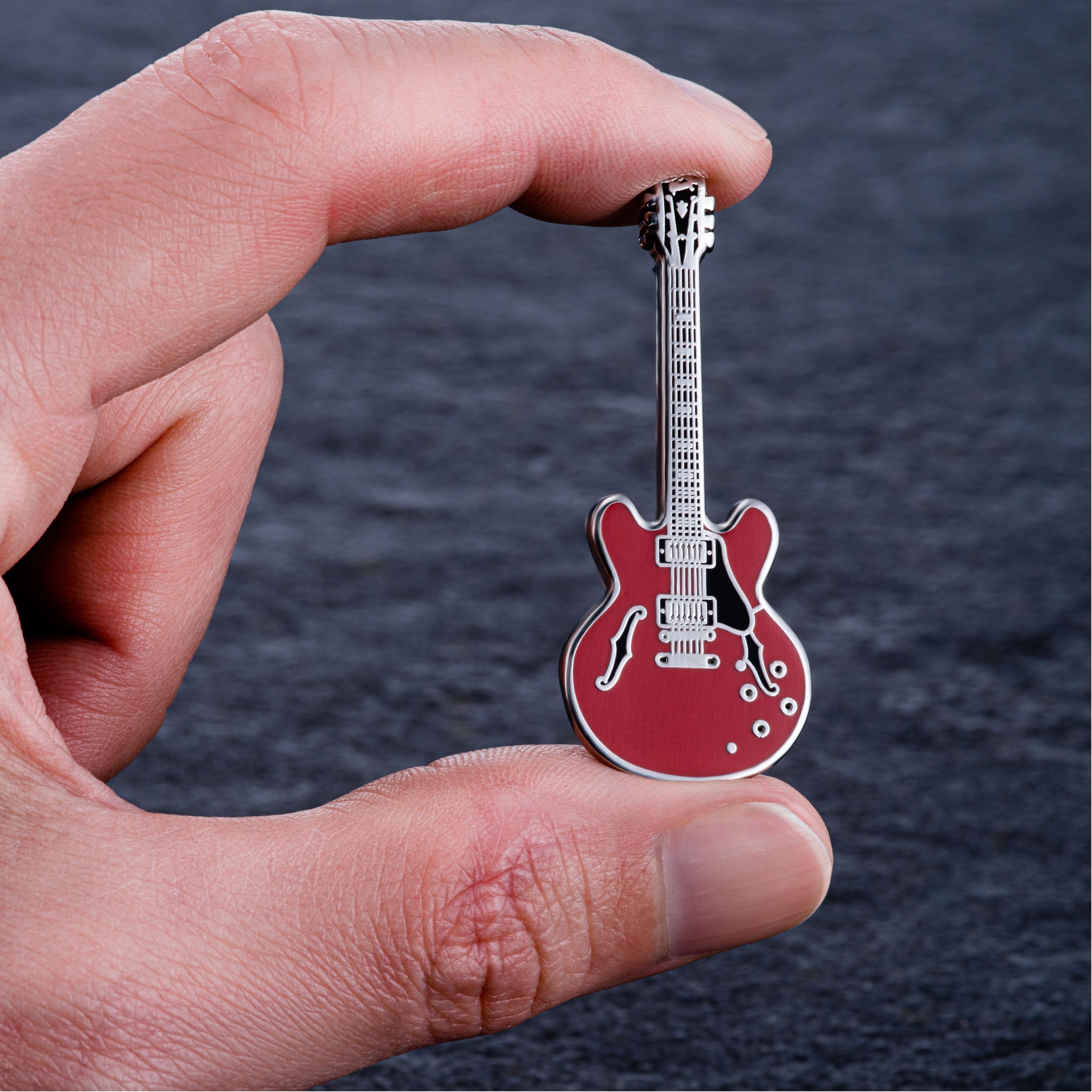 Geepin 335 Guitar Pin