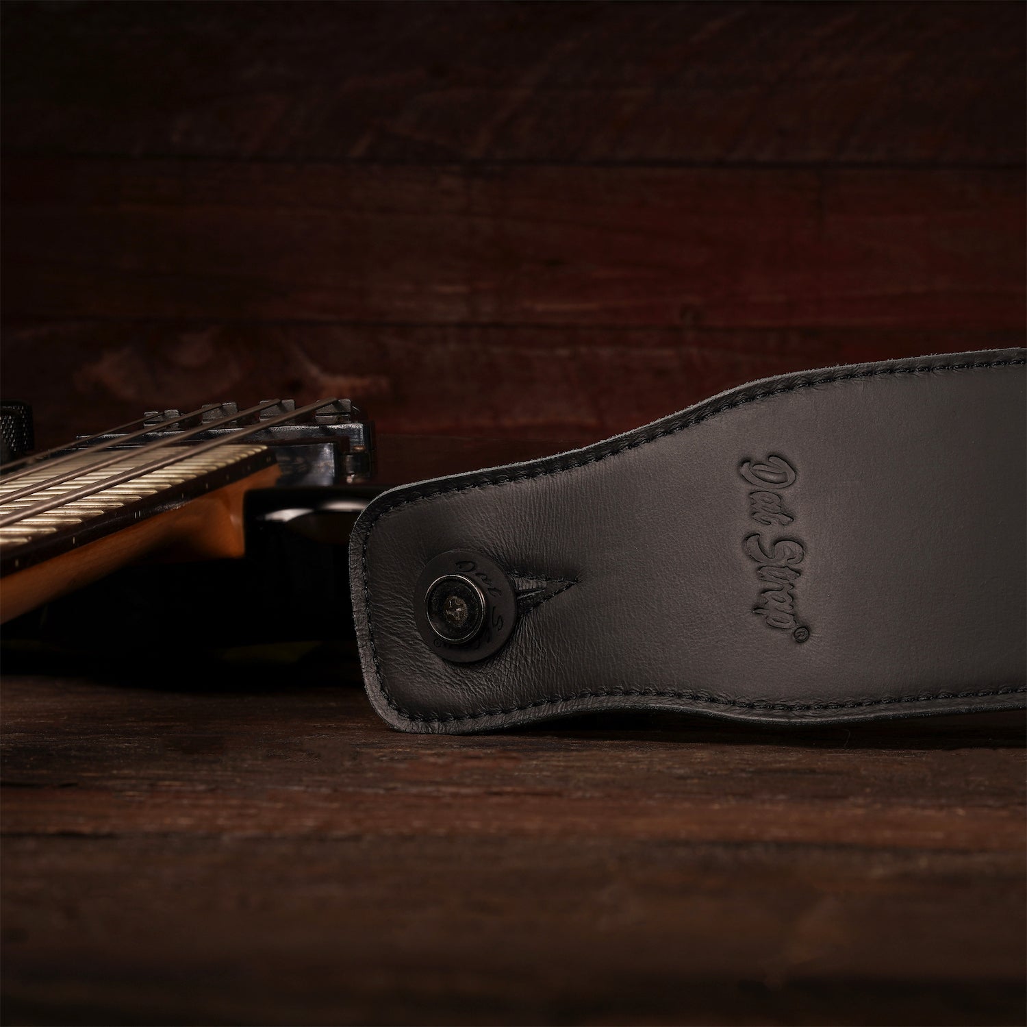 Dat Strap Wide Leather Guitar Strap - Black